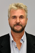Dr. Reinhold John